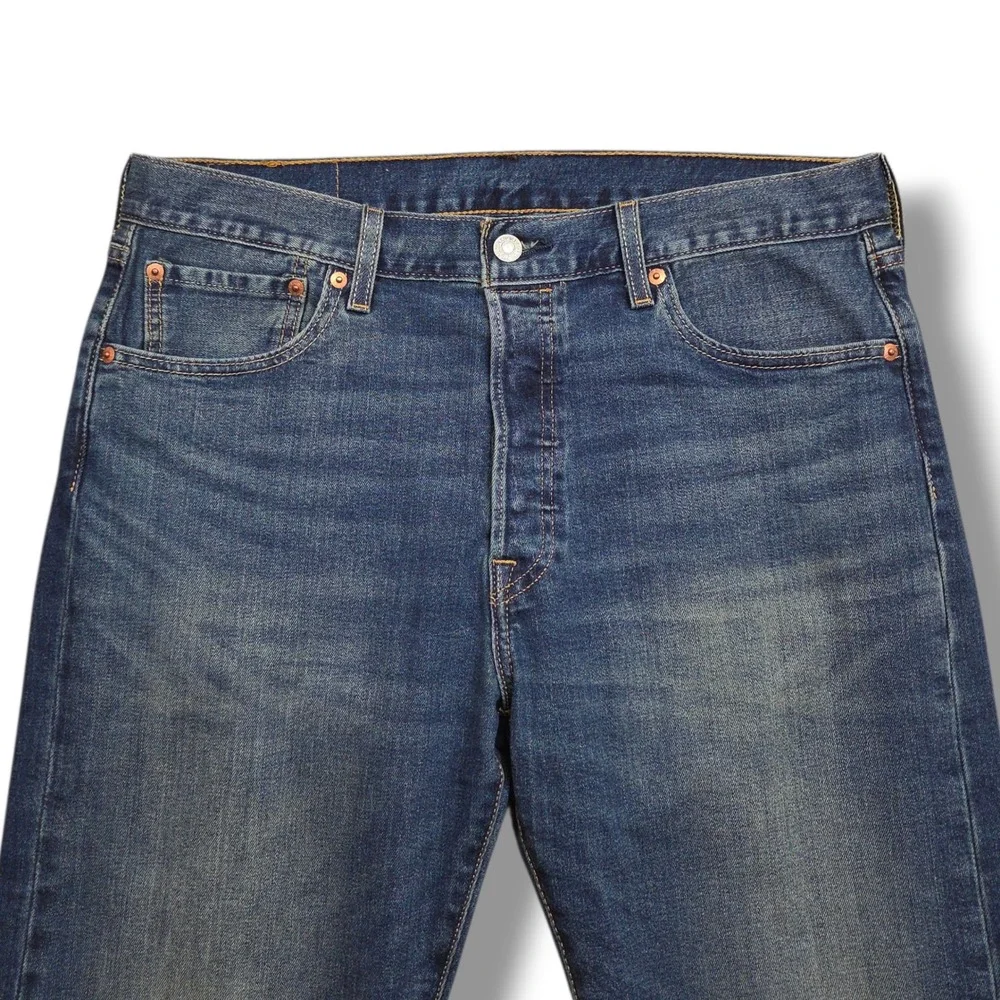 Levis 501 Jeans Mens 34 x 32 Straight Leg‎ Button Fly